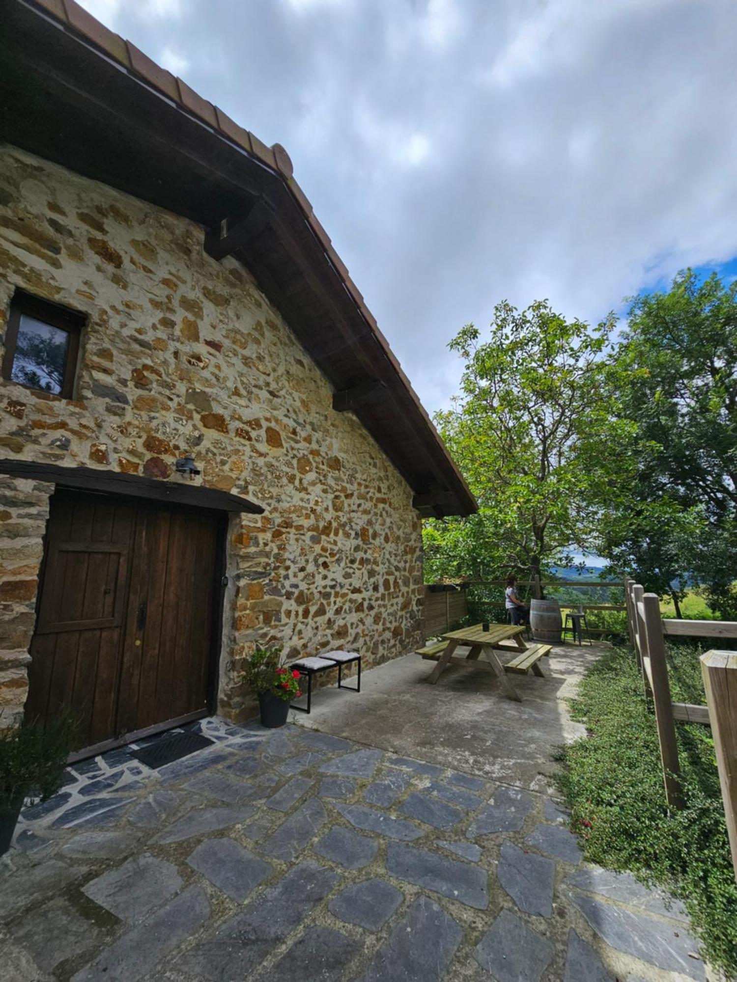 Arbela Apartamentuak Айя Экстерьер фото